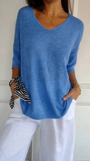 Compre 1 e Leve 3 Blusas em Malha Leve – Decote V
