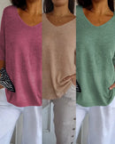 Compre 1 e Leve 3 Blusas em Malha Leve – Decote V
